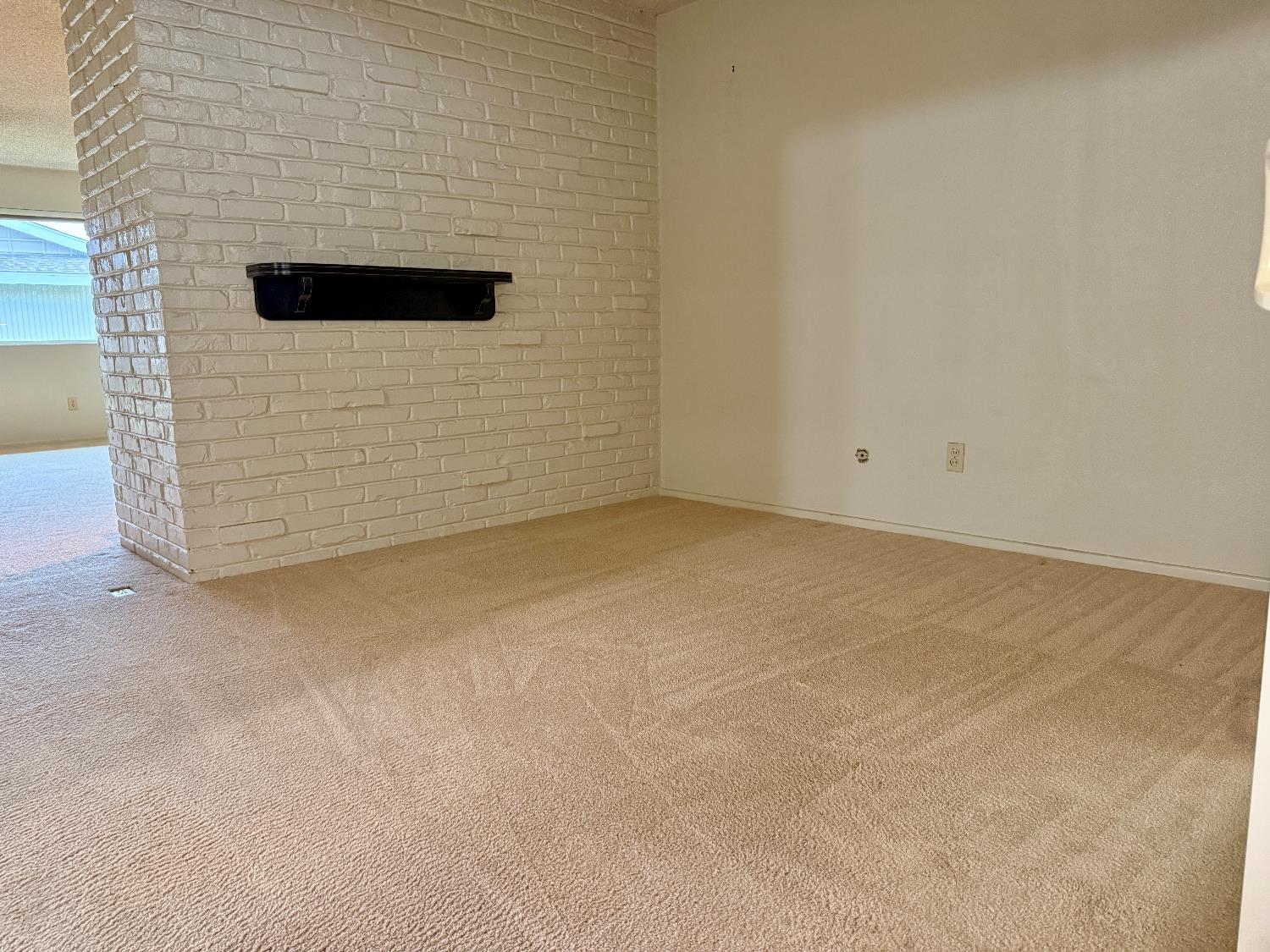 205 Floyd Ave #15, Modesto, CA 95350