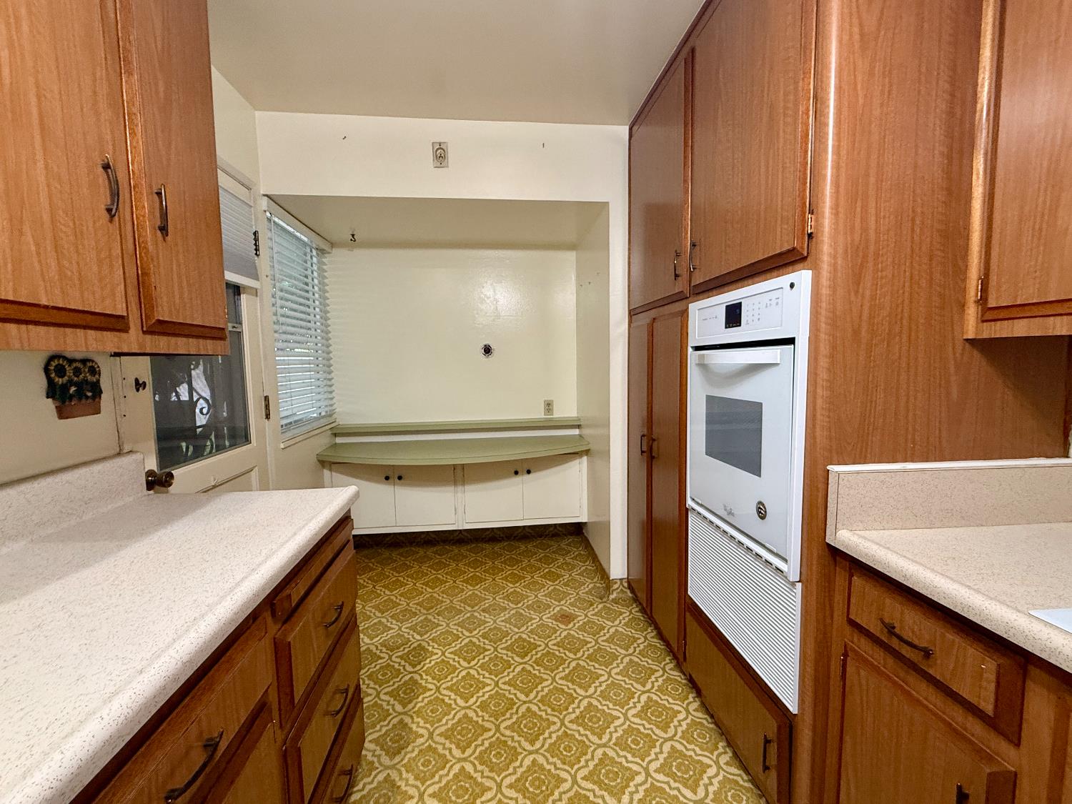 205 Floyd Ave #15, Modesto, CA 95350