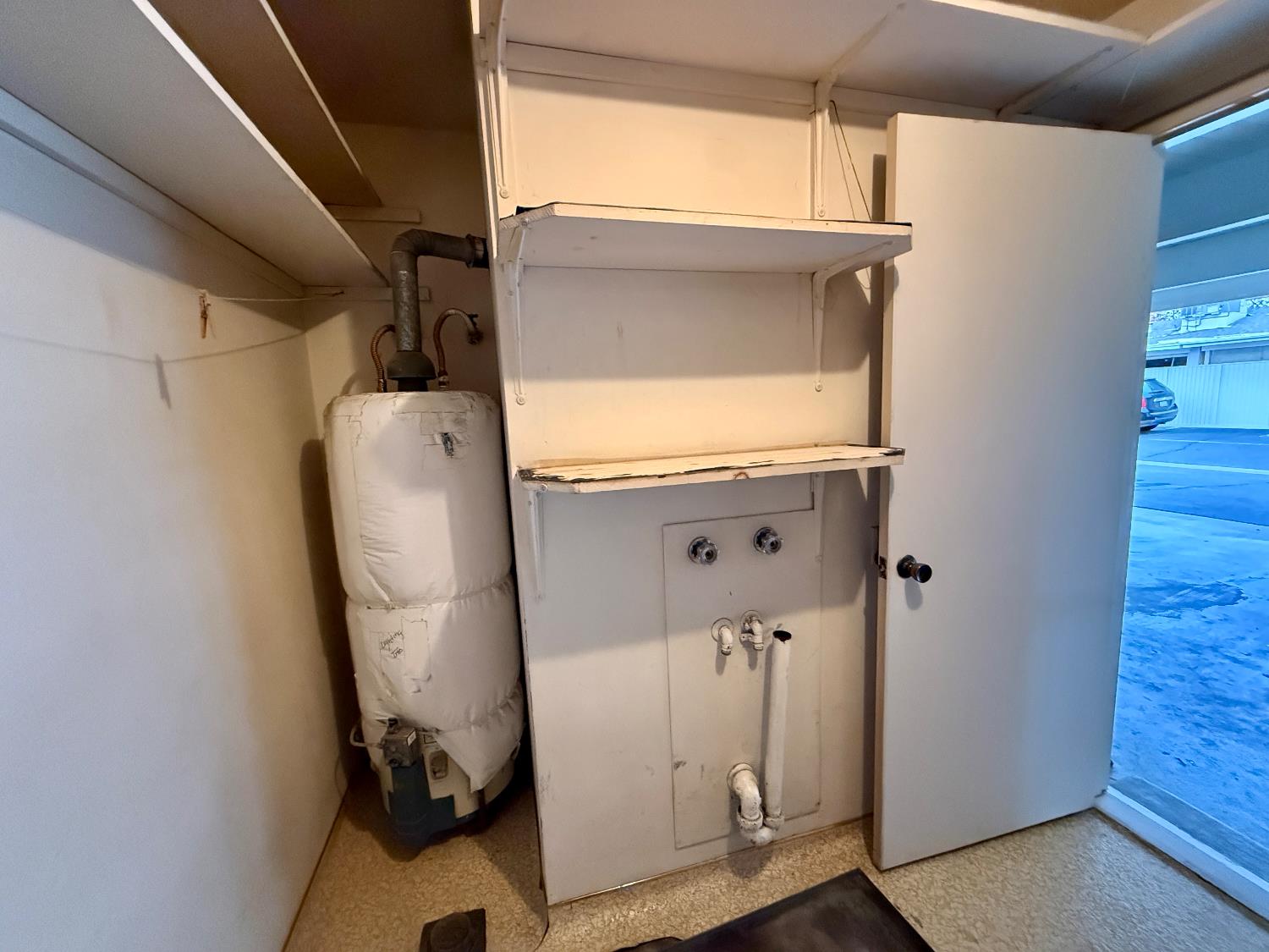 205 Floyd Ave #15, Modesto, CA 95350