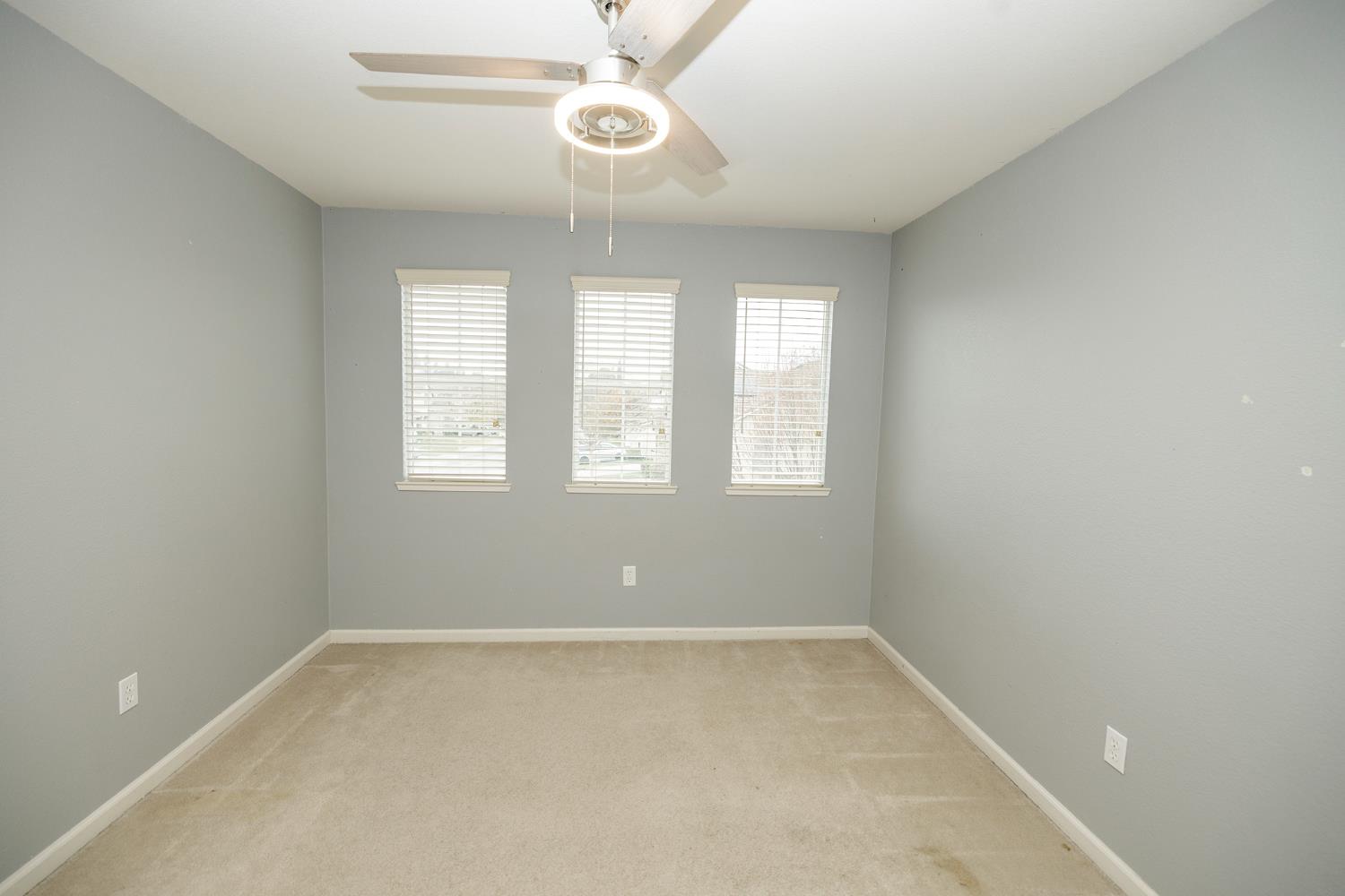 13716 Channel Ln, Waterford, CA 95386