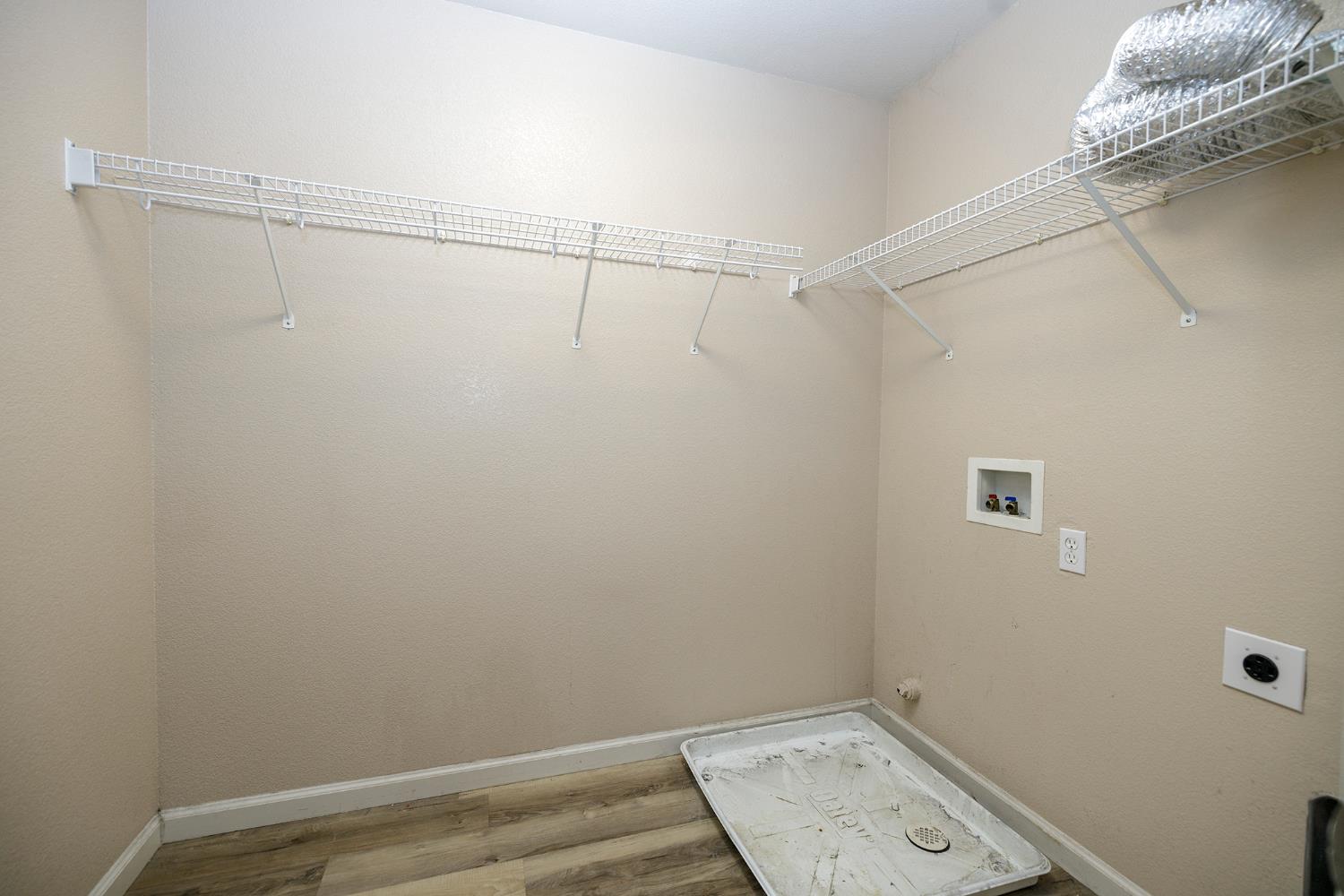 13716 Channel Ln, Waterford, CA 95386