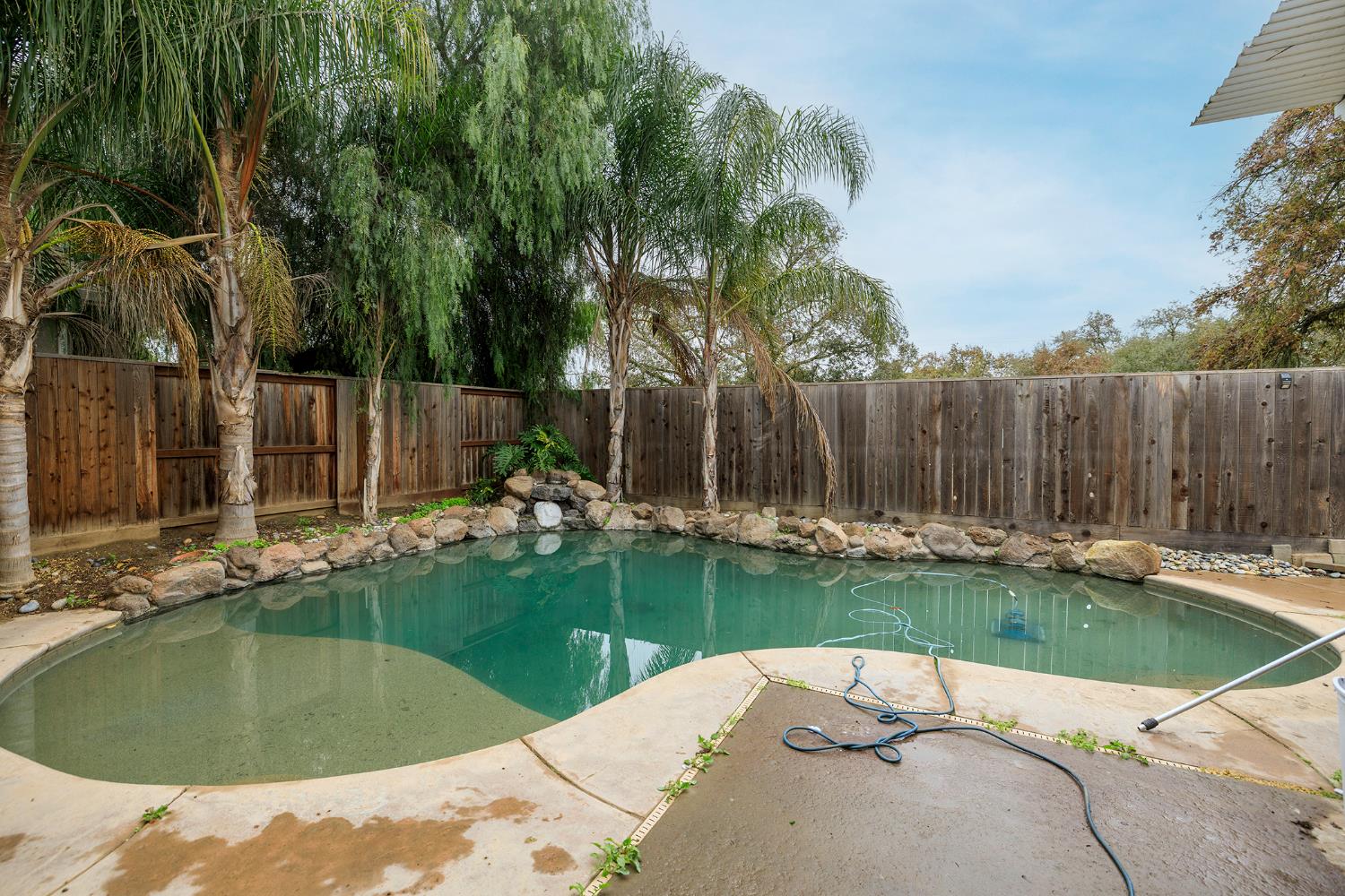 13716 Channel Ln, Waterford, CA 95386