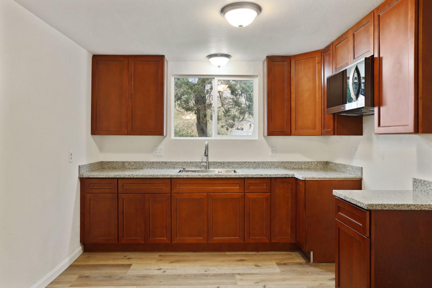 307 Joseph Rd, Manteca, CA 95336