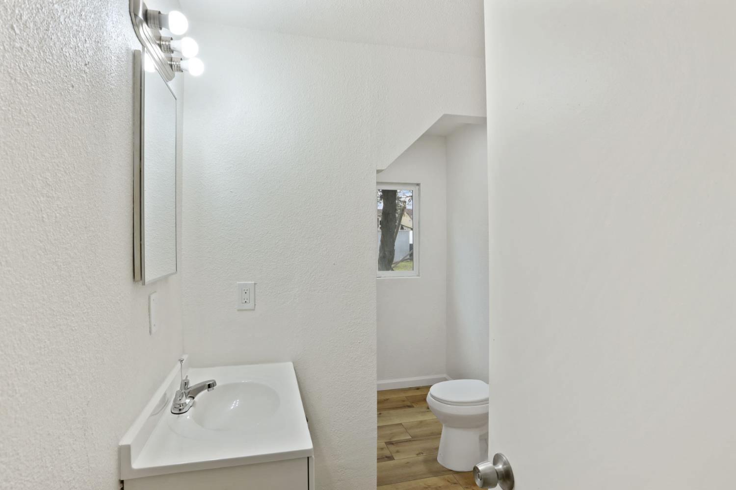 307 Joseph Rd, Manteca, CA 95336