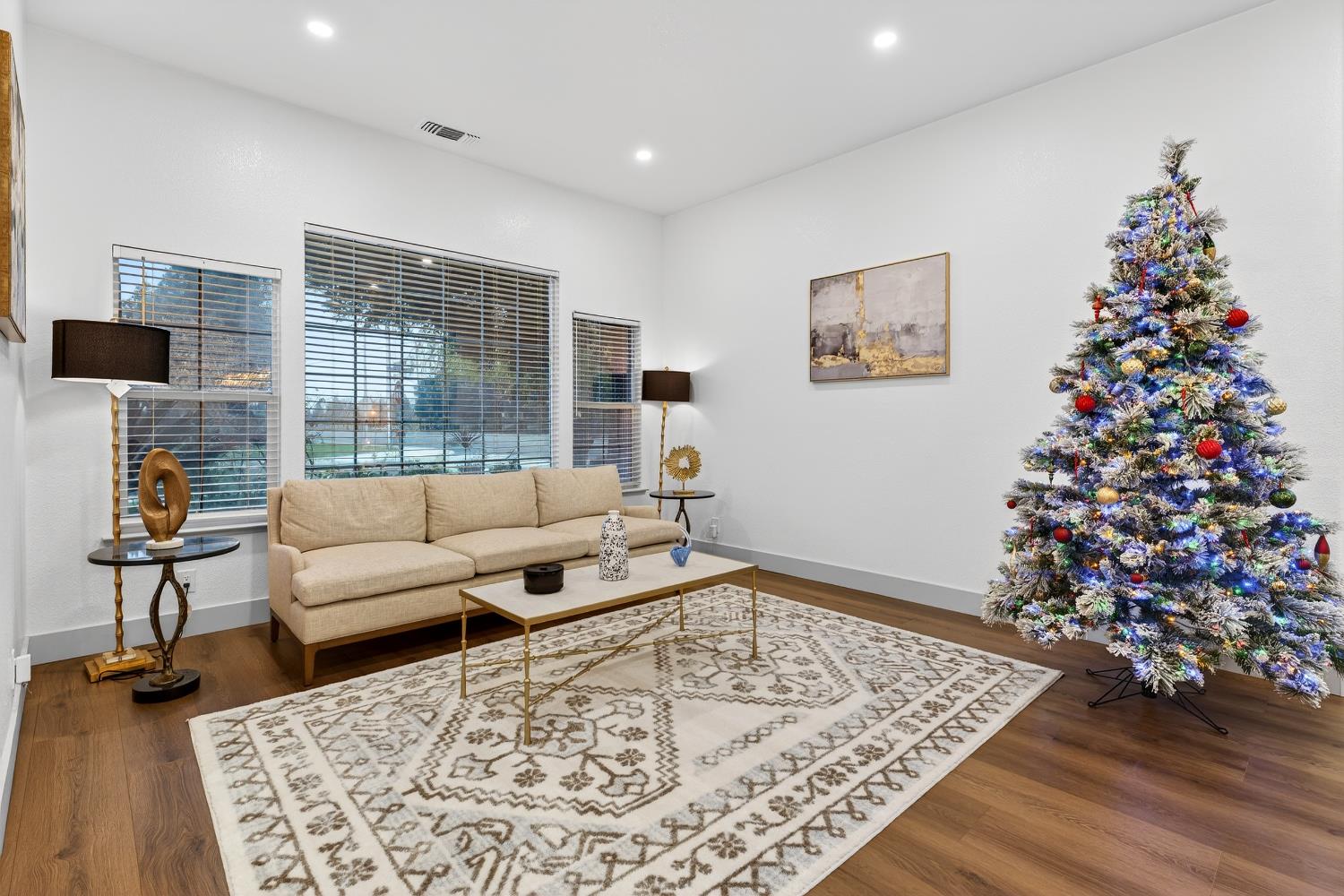 3221 Amethyst Way, Turlock, CA 95382