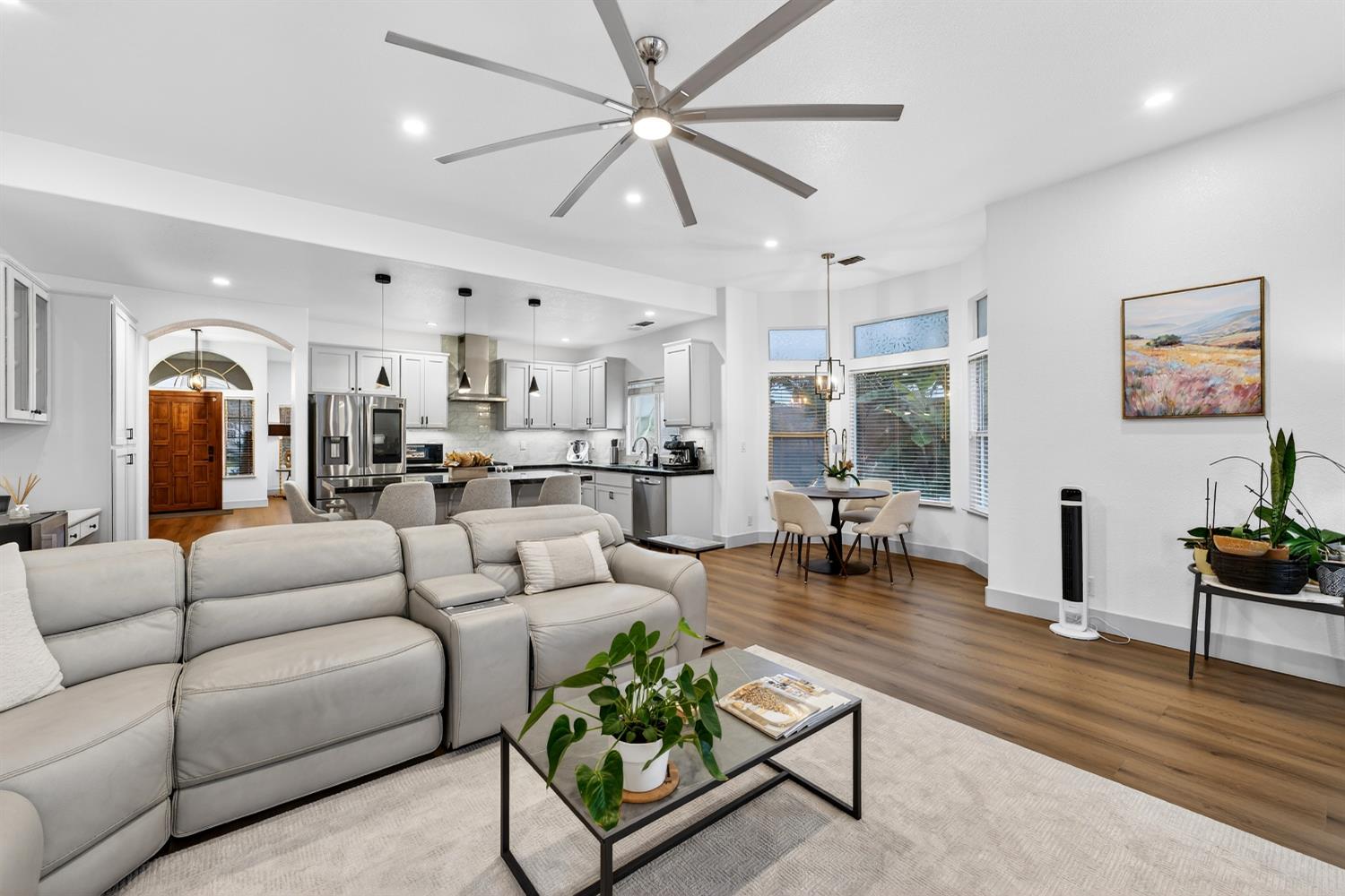 3221 Amethyst Way, Turlock, CA 95382