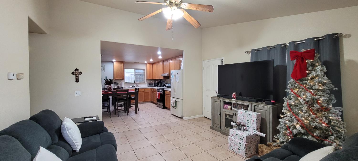 117 Maple St, Modesto, CA 95351