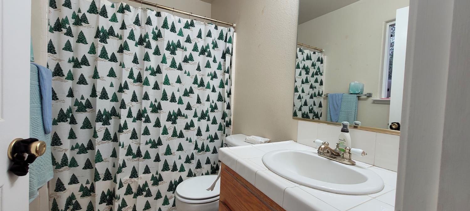 117 Maple St, Modesto, CA 95351