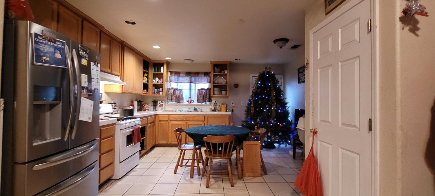 117 Maple St, Modesto, CA 95351