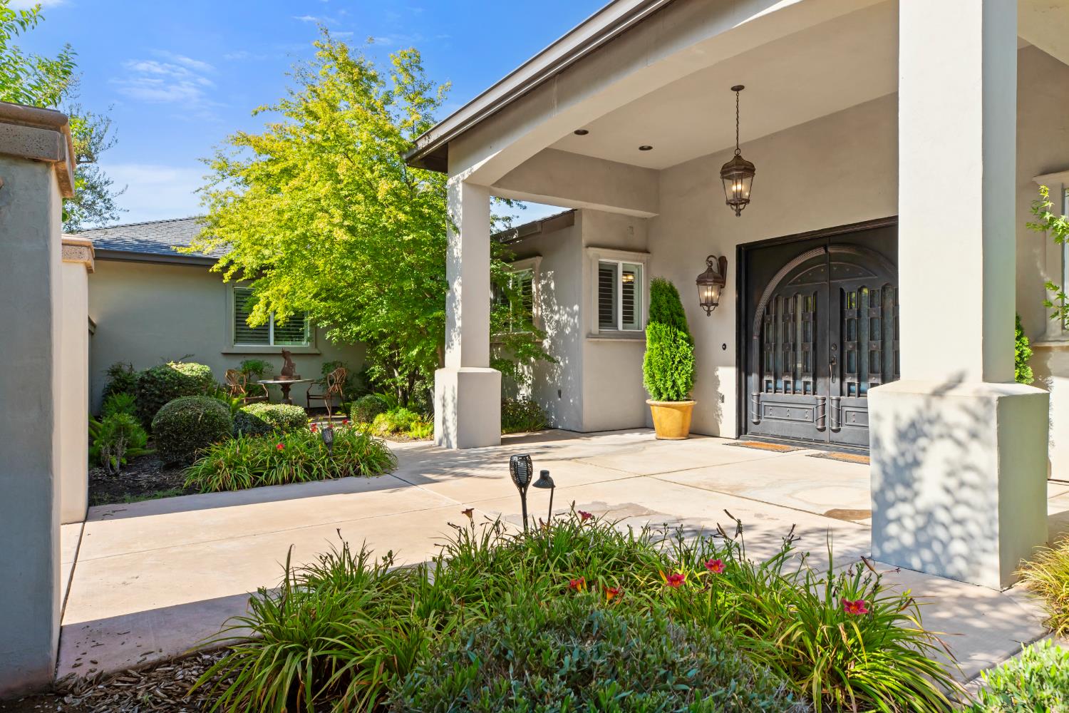 29533 E Chapman Way, Escalon, CA 95320