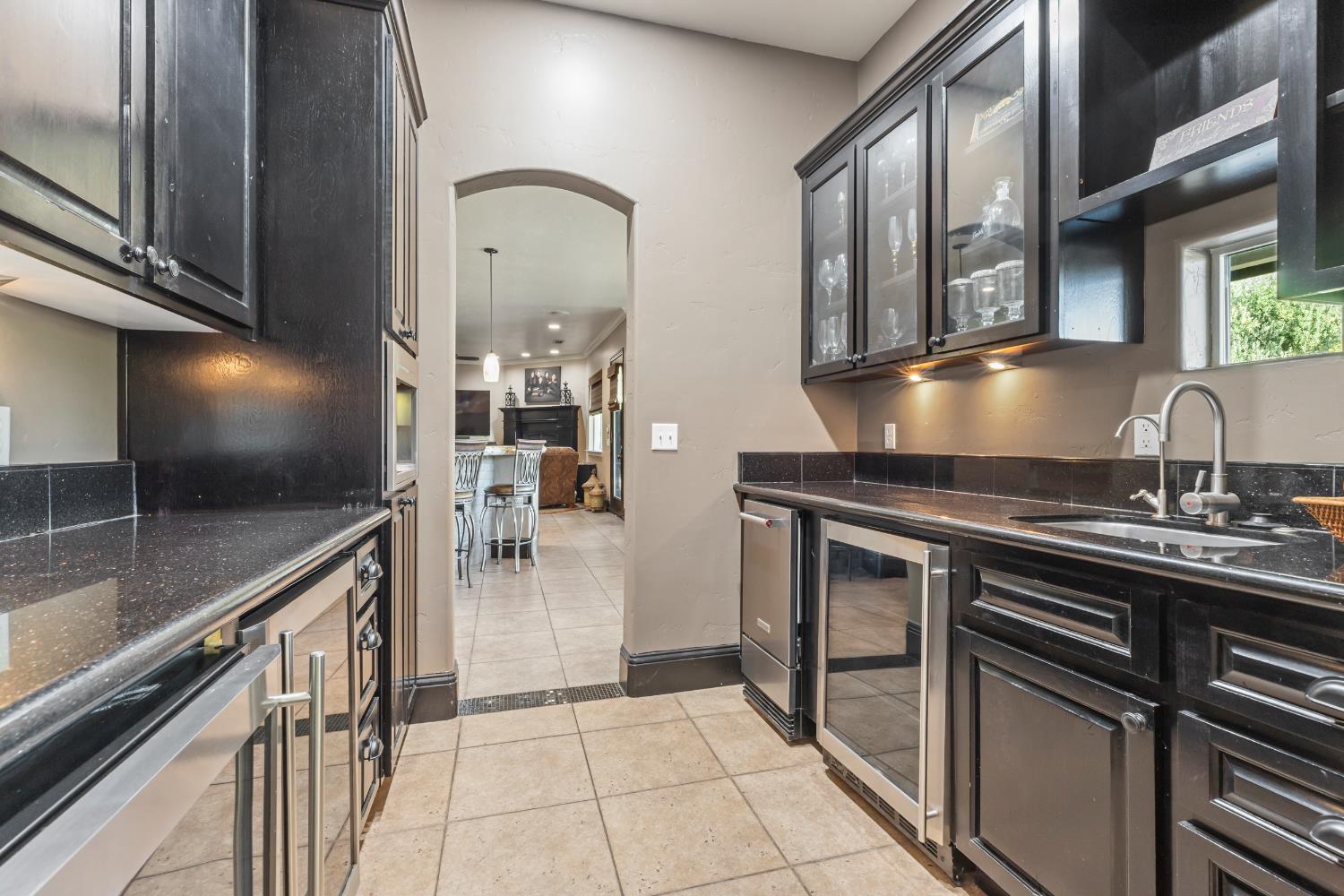 29533 E Chapman Way, Escalon, CA 95320