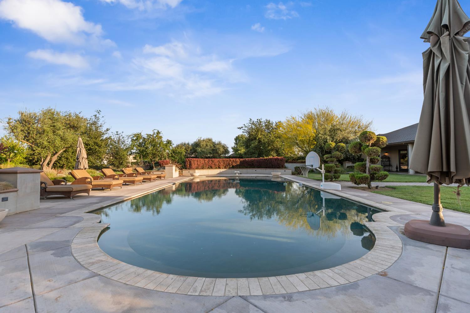 29533 E Chapman Way, Escalon, CA 95320