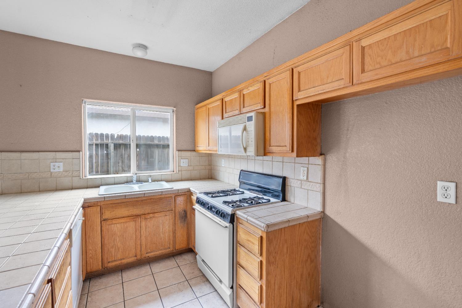 337 Lukas St, Turlock, CA 95380