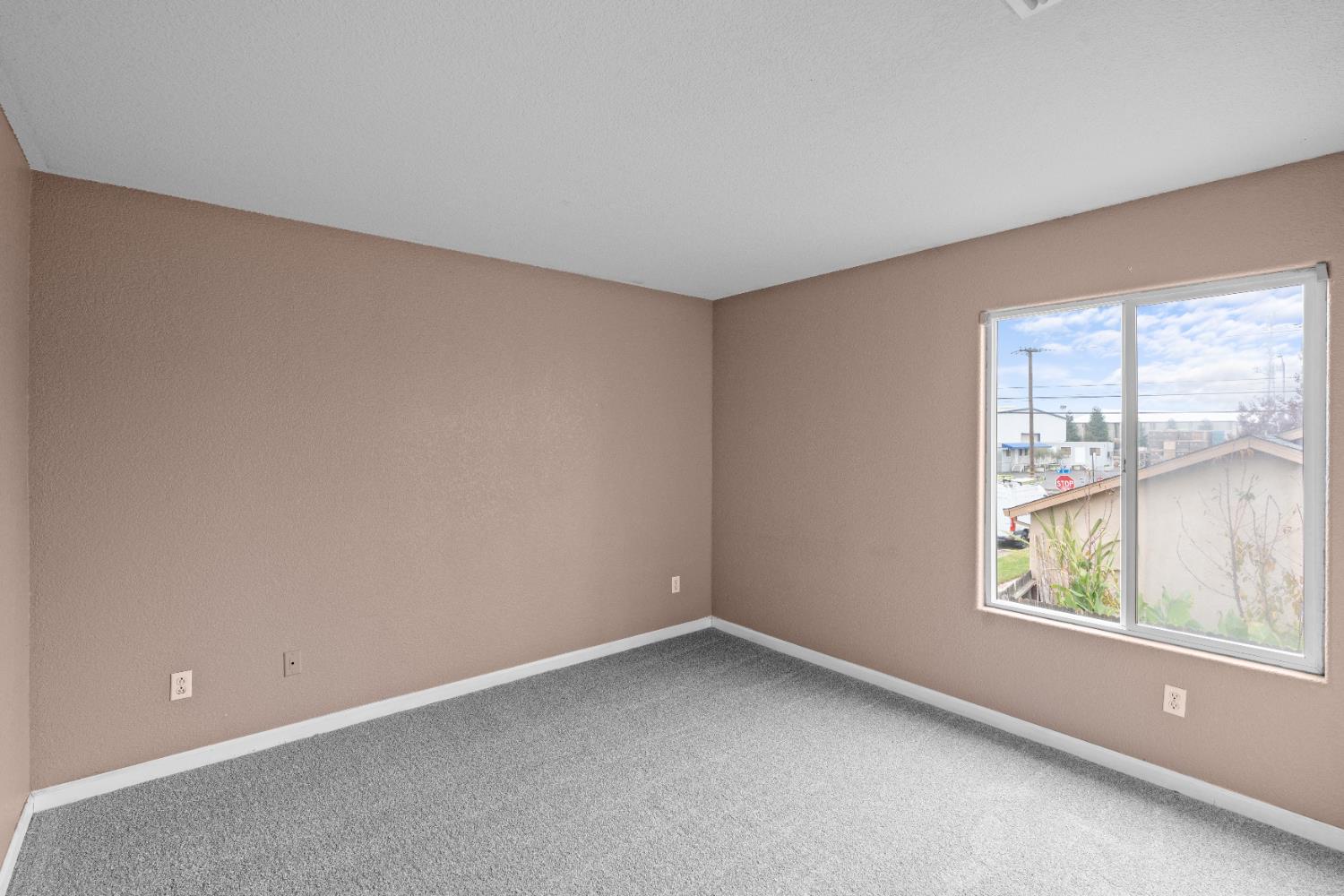 337 Lukas St, Turlock, CA 95380