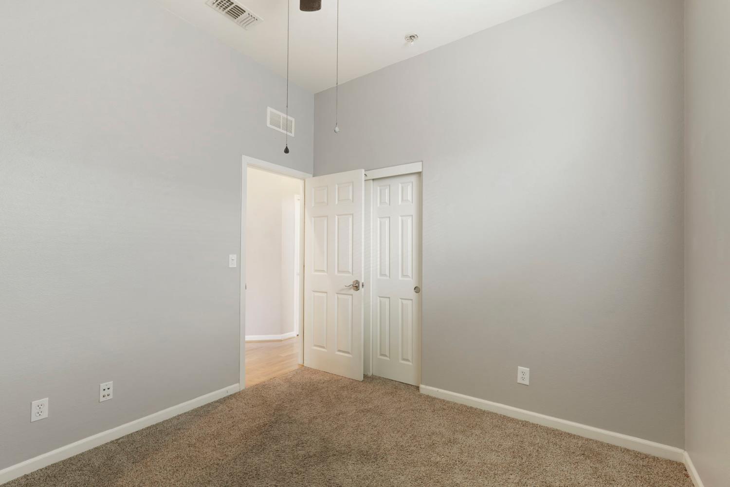 904 Sebastian Ln, Manteca, CA 95336