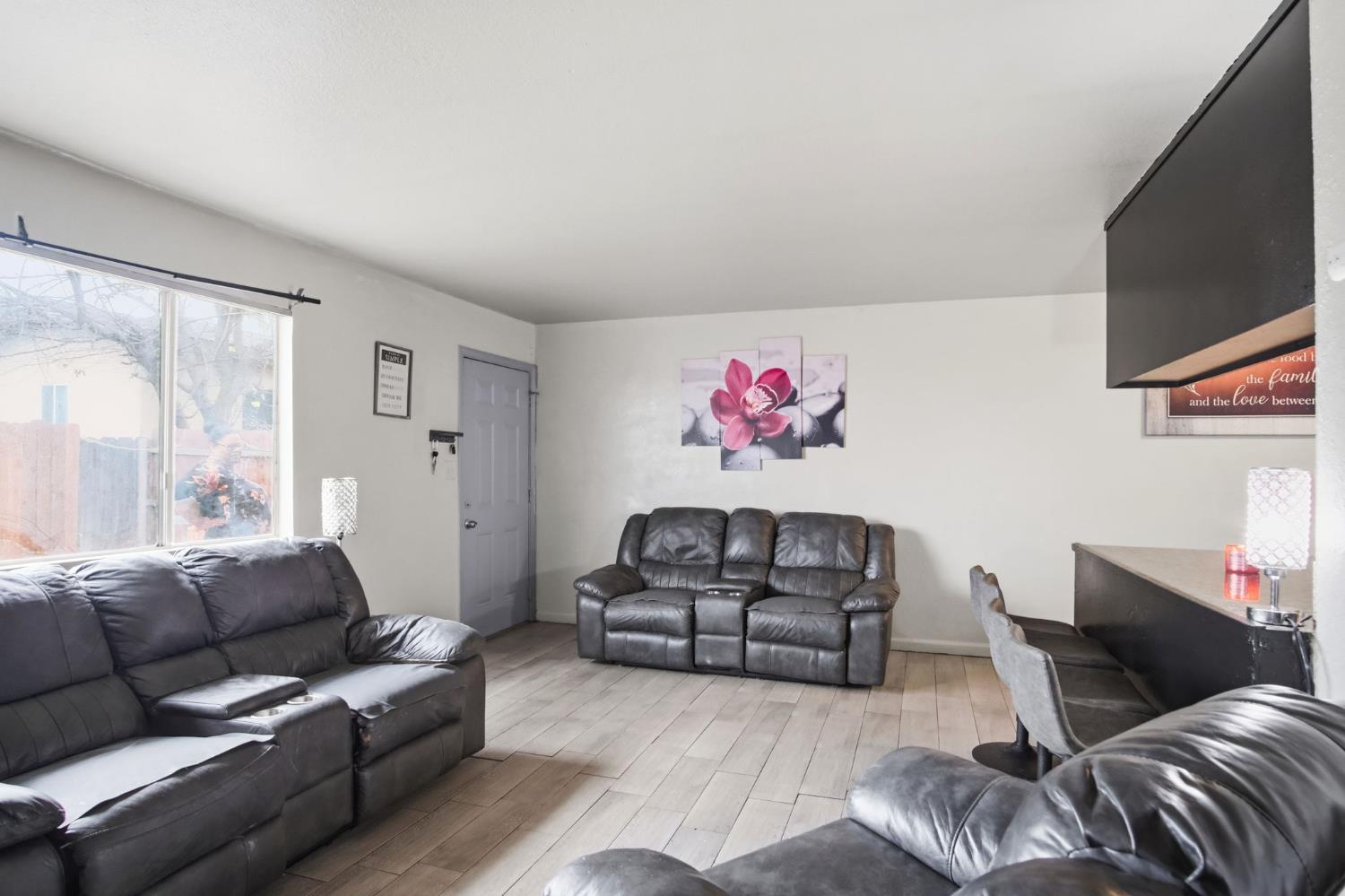 1931 Hackett Rd, Ceres, CA 95307