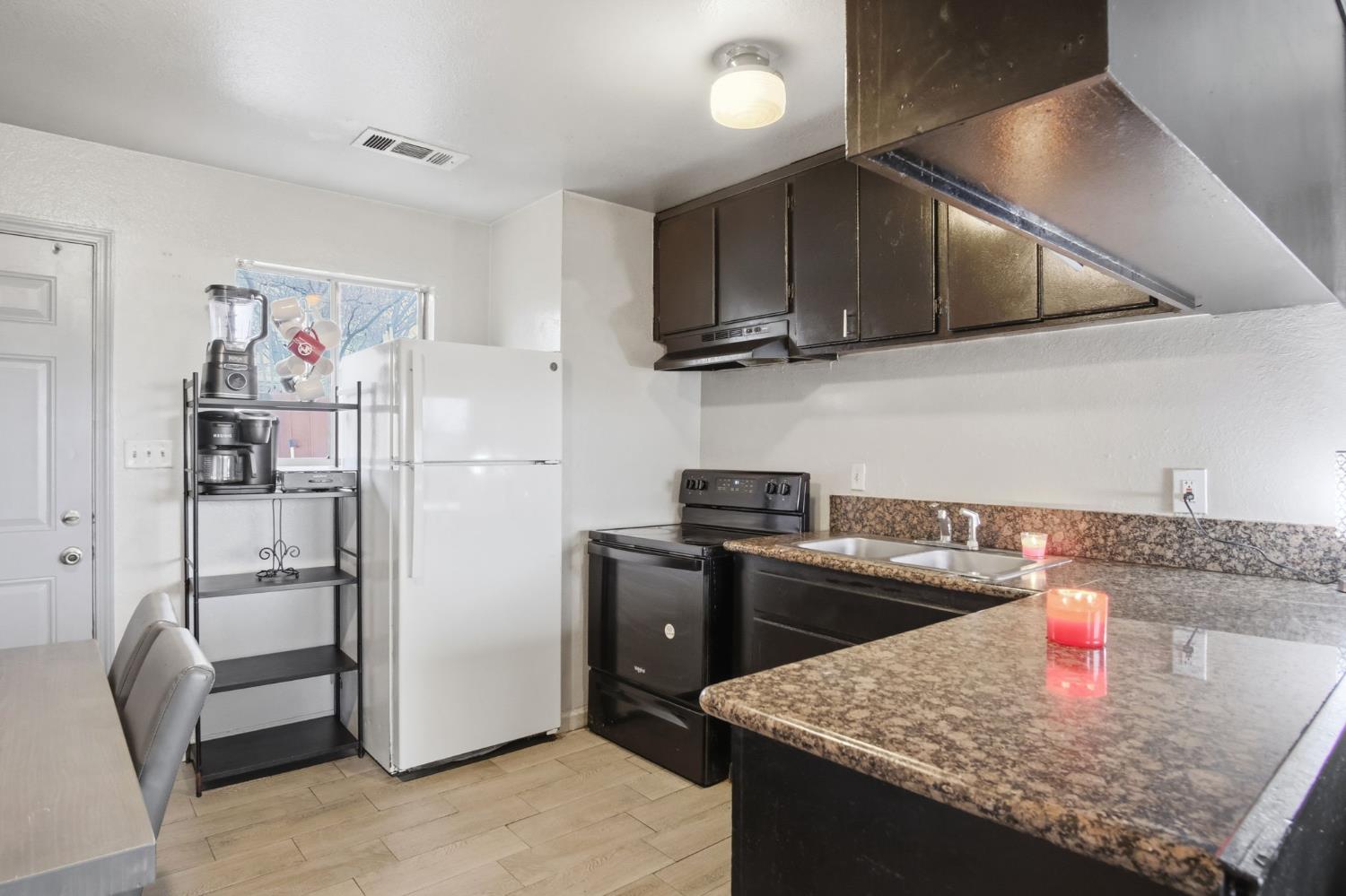 1931 Hackett Rd, Ceres, CA 95307