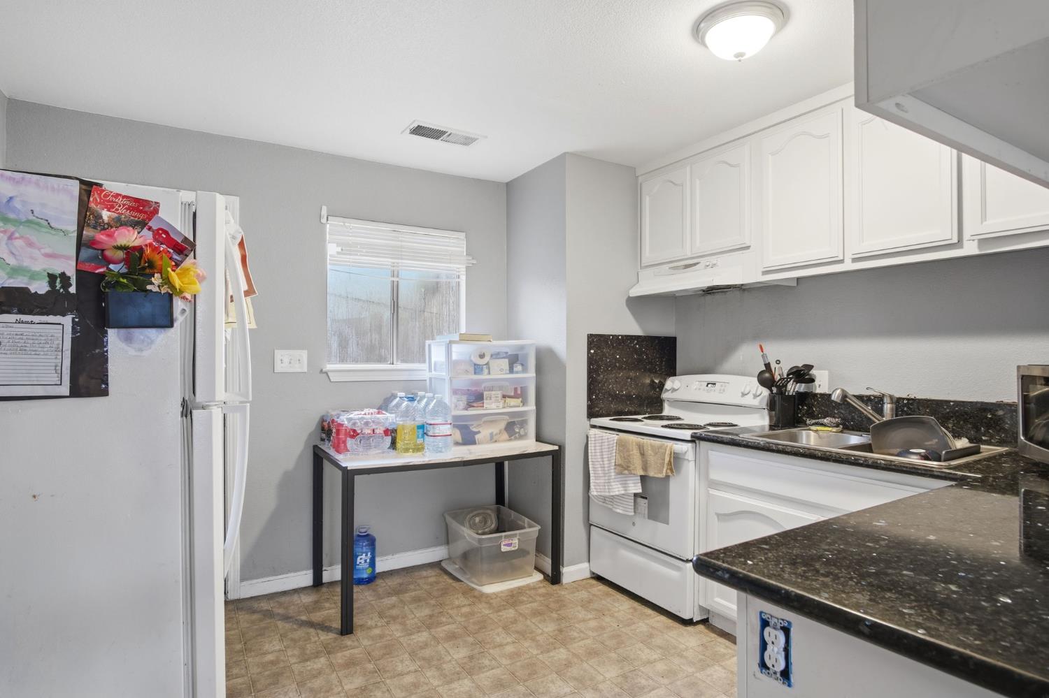 1931 Hackett Rd, Ceres, CA 95307