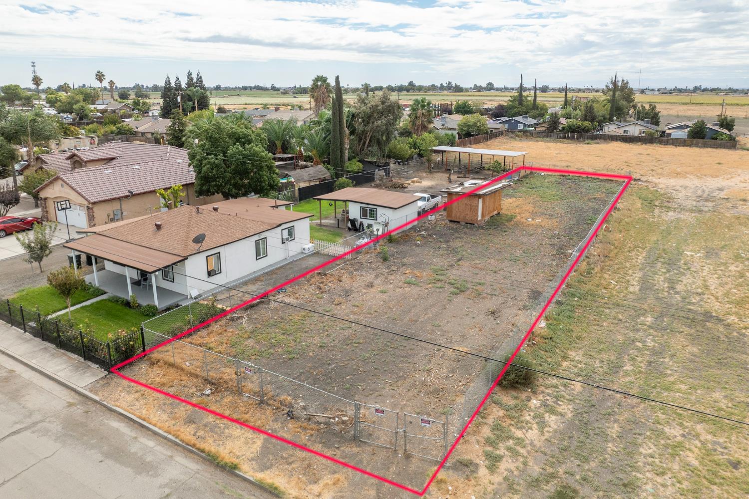 8795 Blossom Ave, Dos Palos, CA 93620