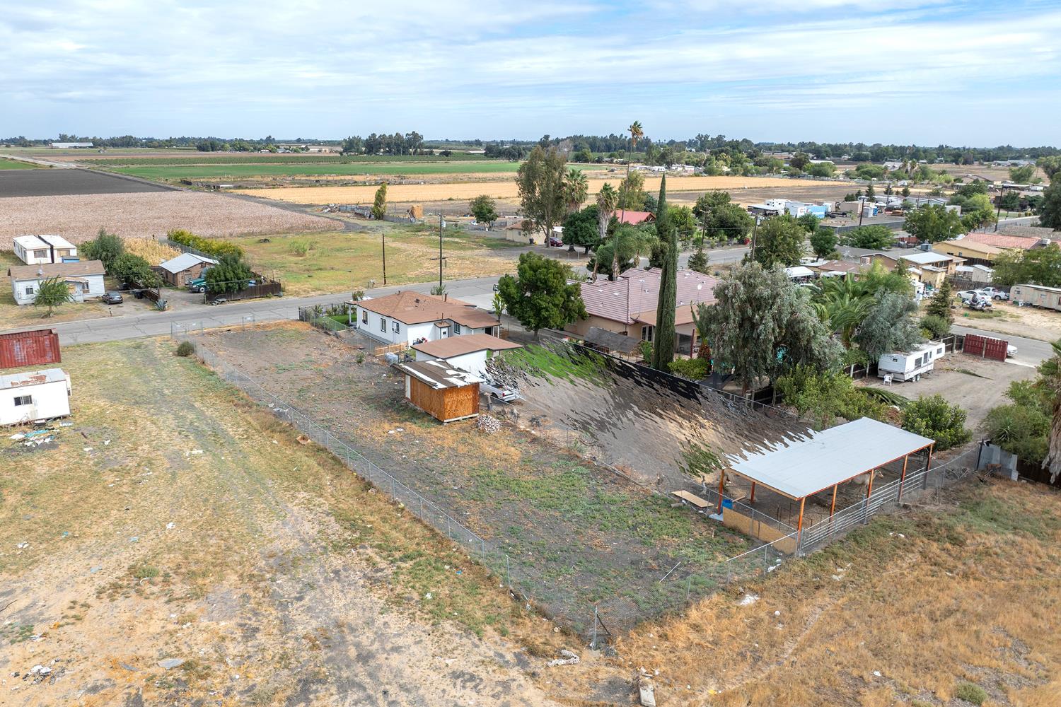 8795 Blossom Ave, Dos Palos, CA 93620