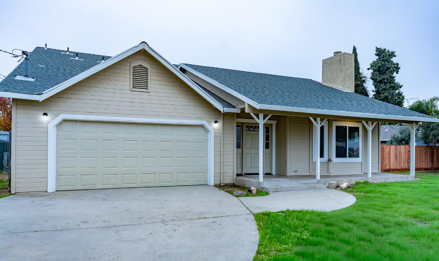 12501 Riverside Rd, Waterford, CA 95386