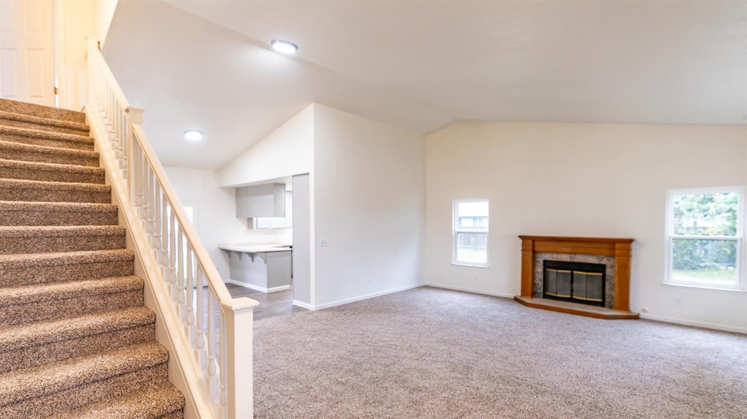 12501 Riverside Rd, Waterford, CA 95386