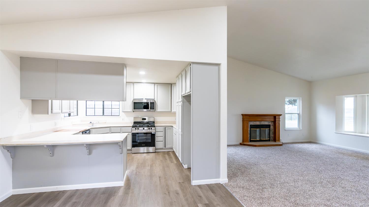 12501 Riverside Rd, Waterford, CA 95386