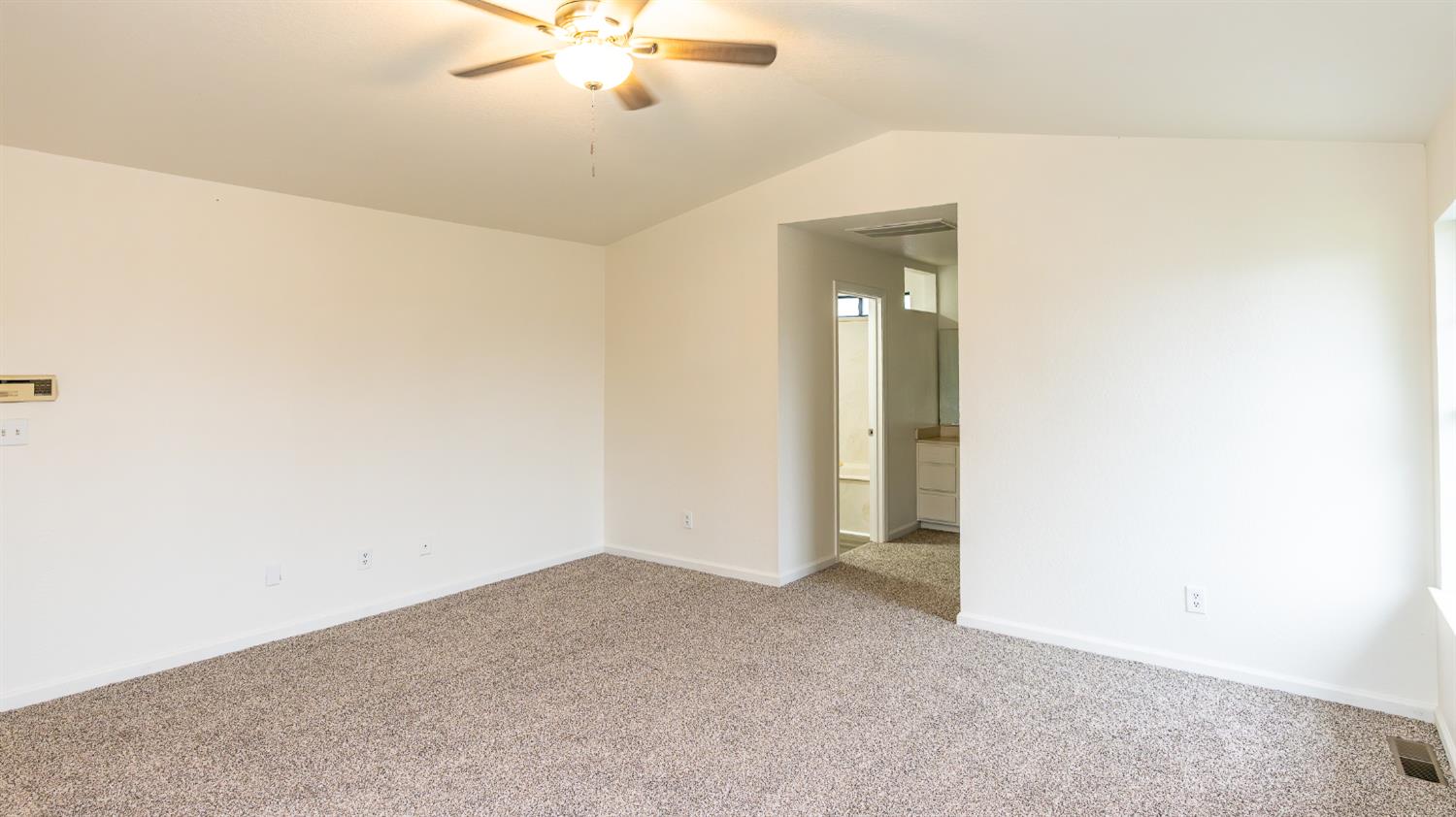 12501 Riverside Rd, Waterford, CA 95386