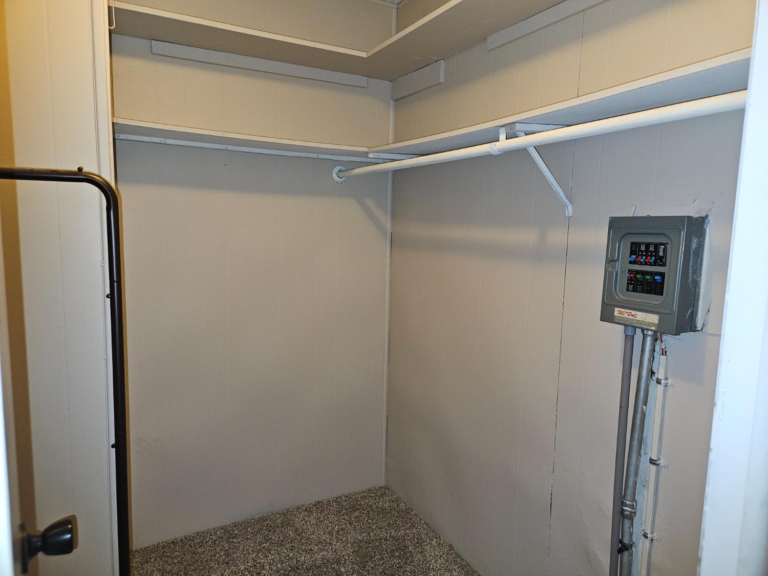 1830 Yosemite Ave #4, Manteca, CA 95336