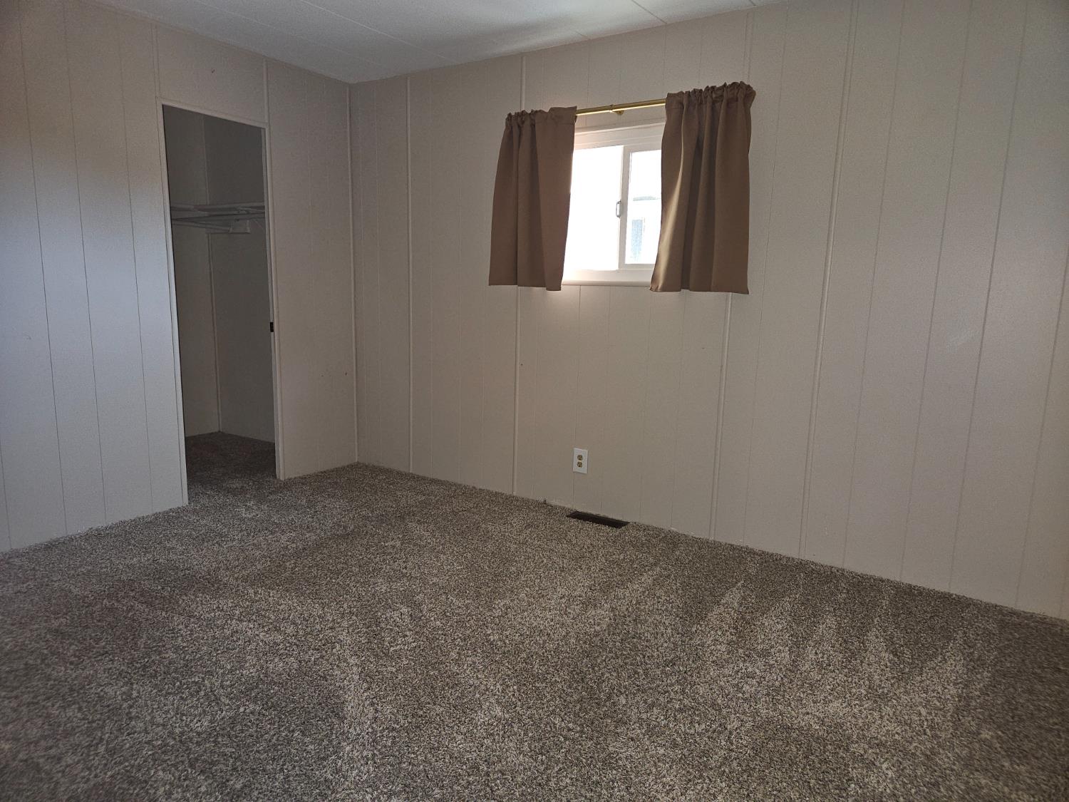 1830 Yosemite Ave #4, Manteca, CA 95336