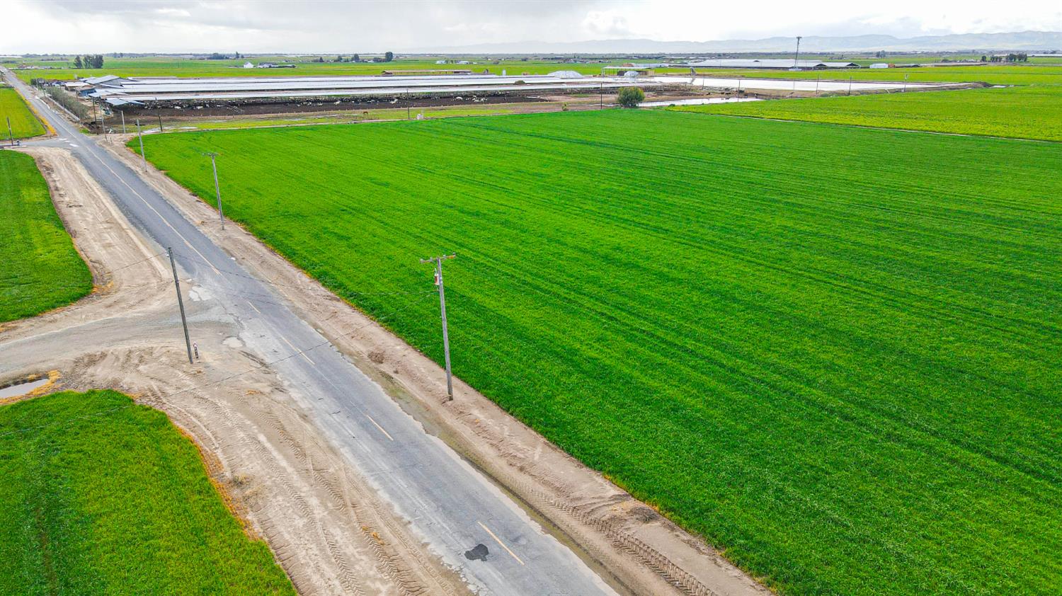 6425 S Prairie Flower Rd, Turlock, CA 95380