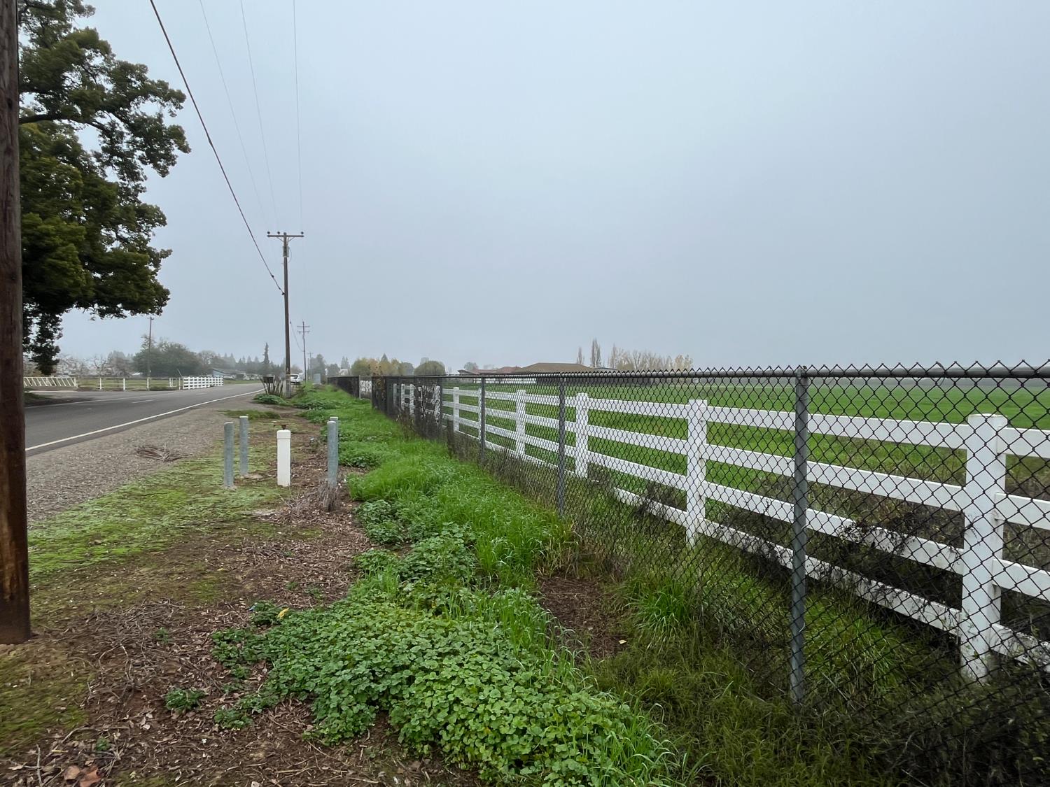 26304 E Mahon Ave, Escalon, CA 95366