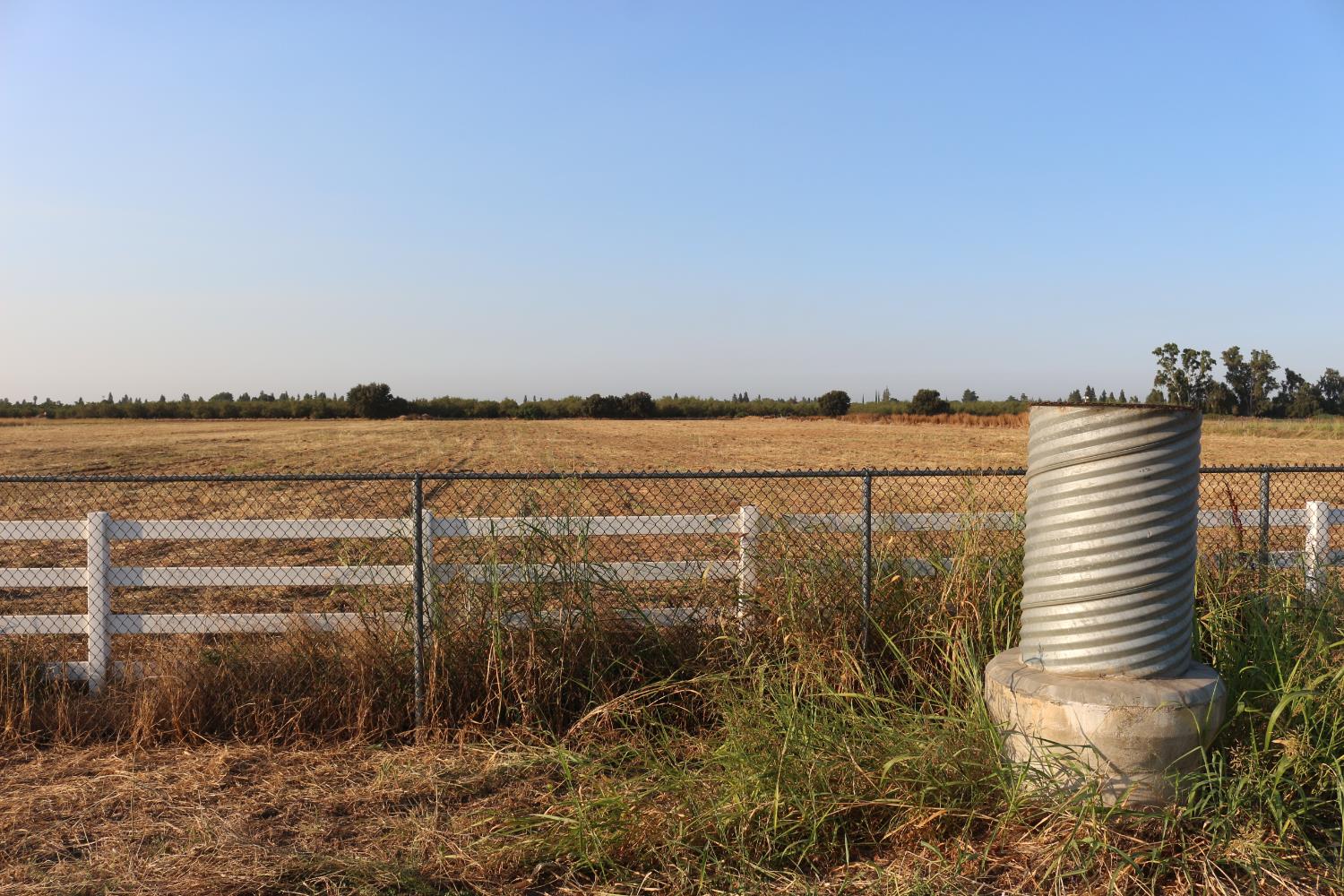 26304 E Mahon Ave, Escalon, CA 95366