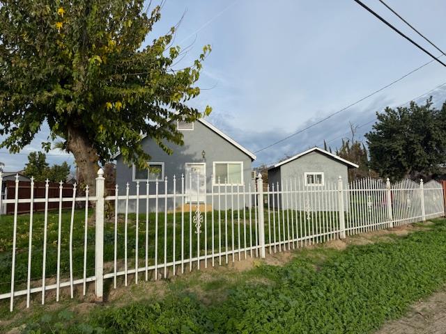 16286 Letteau Ave, Delhi, CA 95315