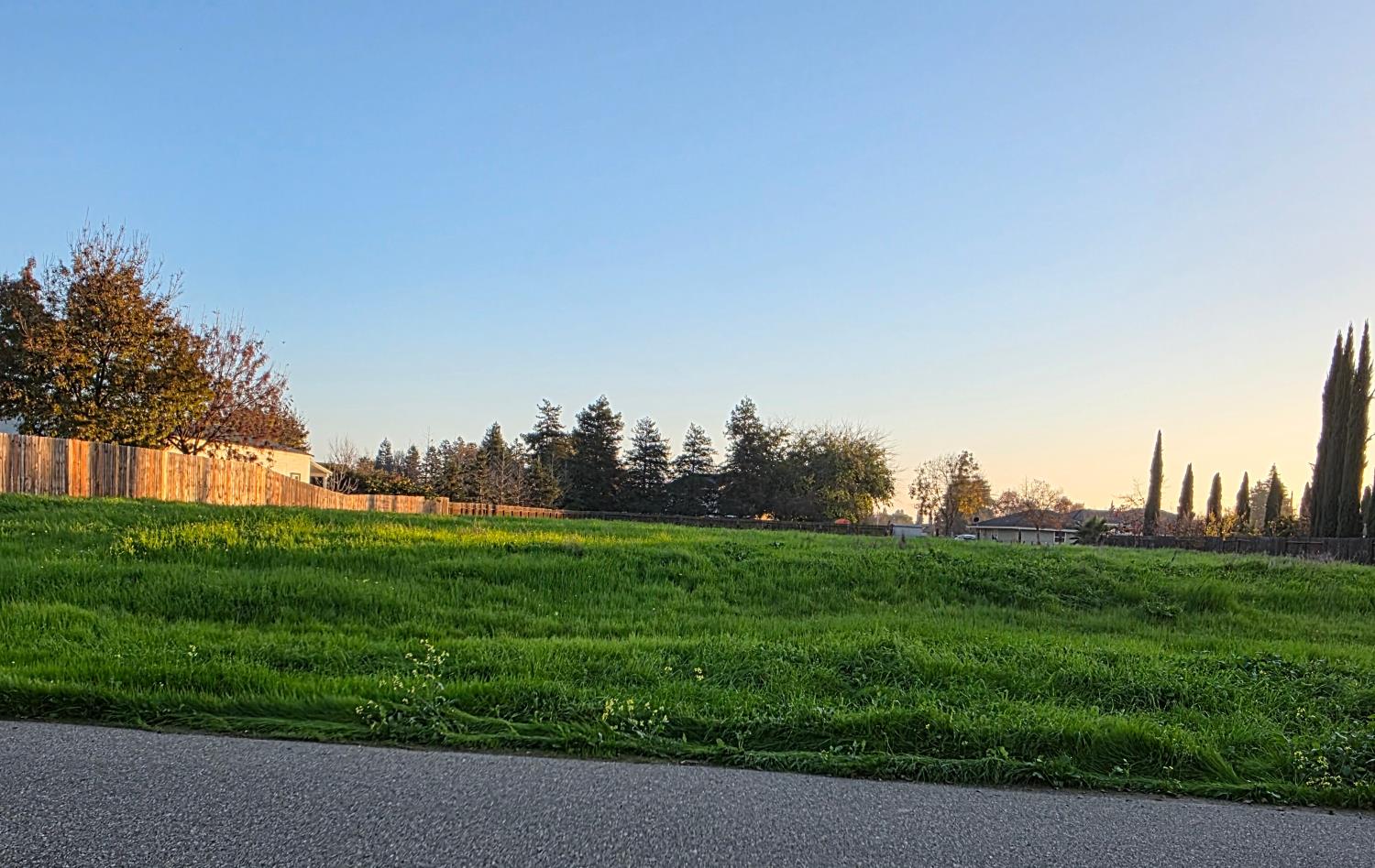 2897 Sohan Dr, Merced, CA 95348