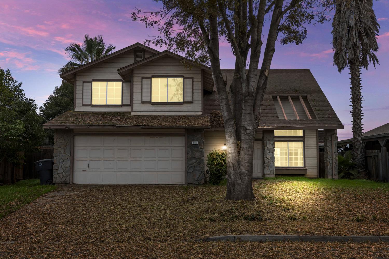 538 Chesterfield Dr, Patterson, CA 95363