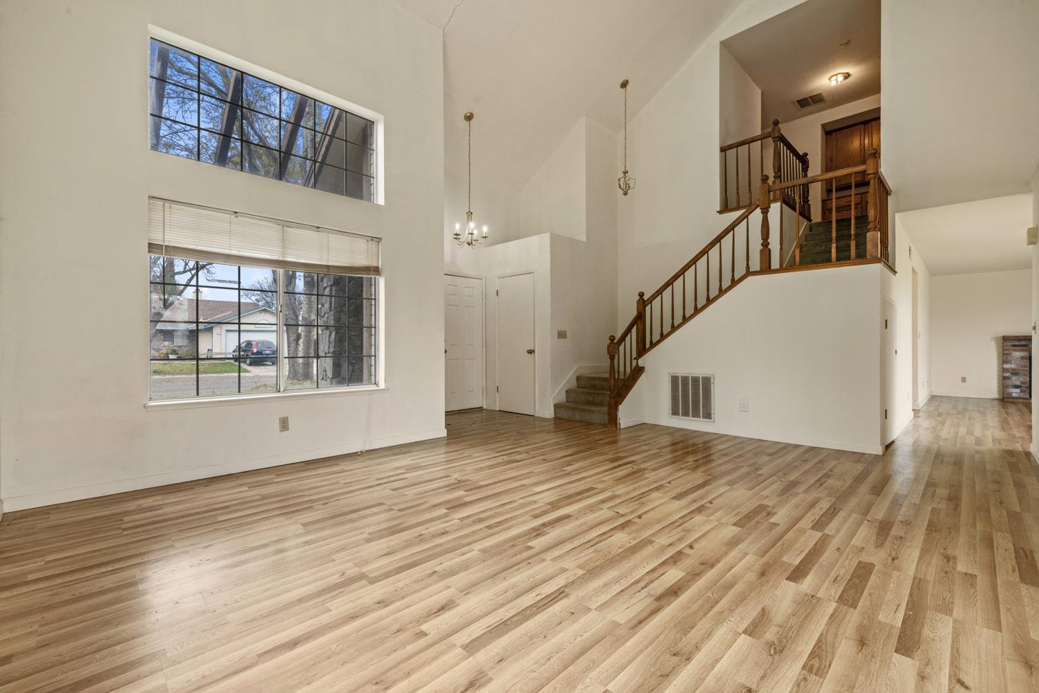 538 Chesterfield Dr, Patterson, CA 95363