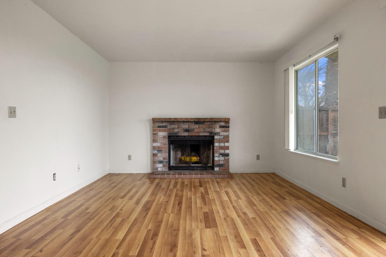 538 Chesterfield Dr, Patterson, CA 95363