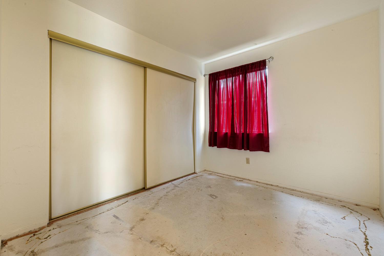 538 Chesterfield Dr, Patterson, CA 95363