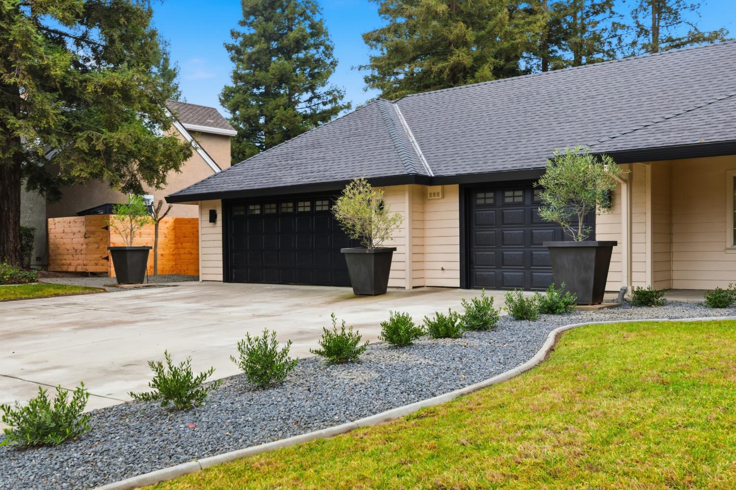 7304 Spy Glass Dr, Modesto, CA 95356