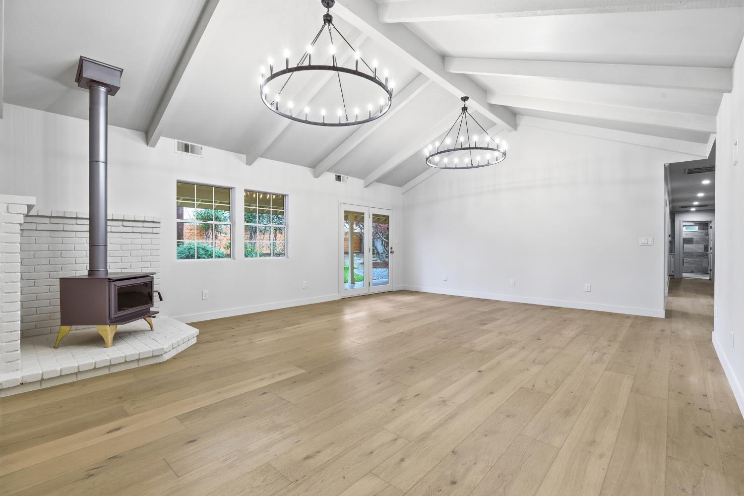 7304 Spy Glass Dr, Modesto, CA 95356