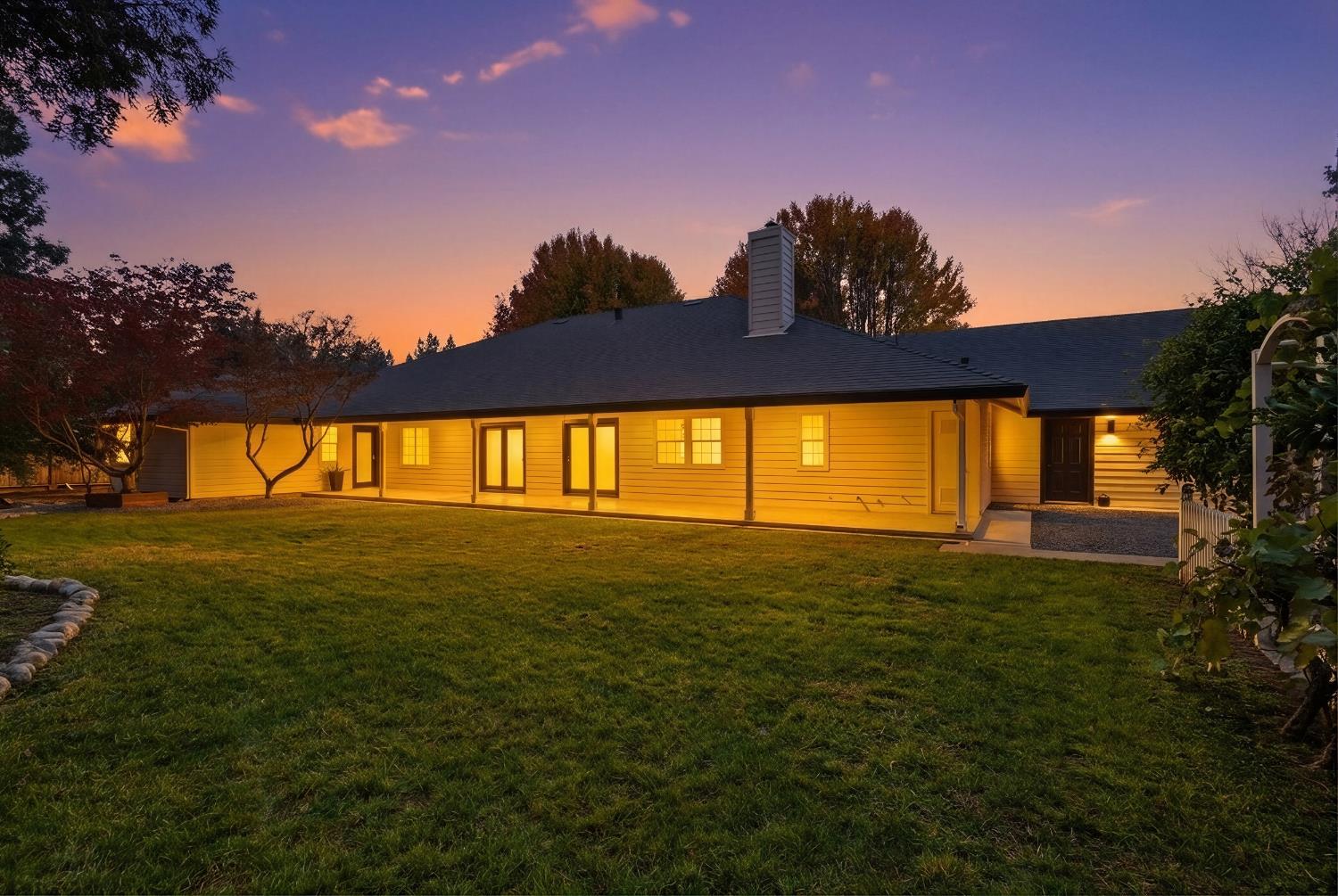 7304 Spy Glass Dr, Modesto, CA 95356