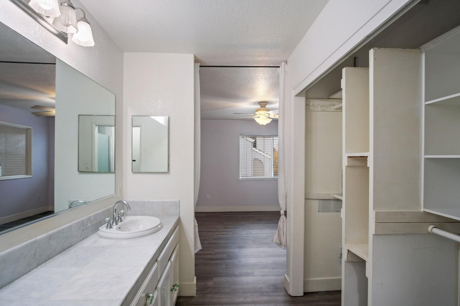 817 E Orangeburg Ave #8, Modesto, CA 95350