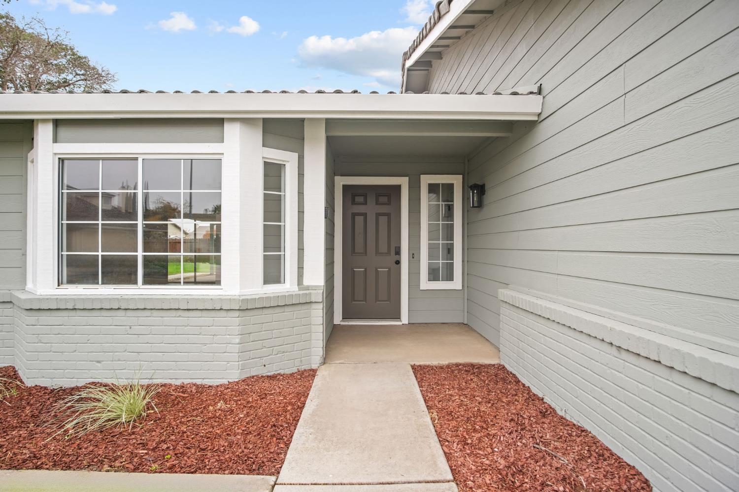 1010 Acaciawood Ct, Los Banos, CA 93635