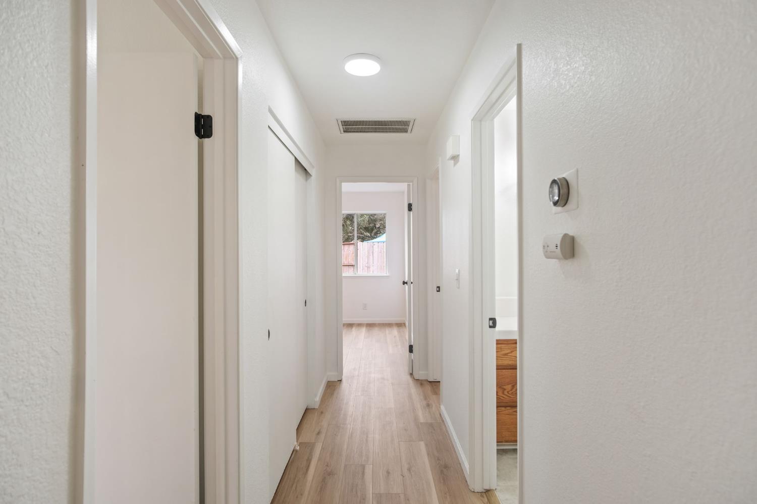 1010 Acaciawood Ct, Los Banos, CA 93635