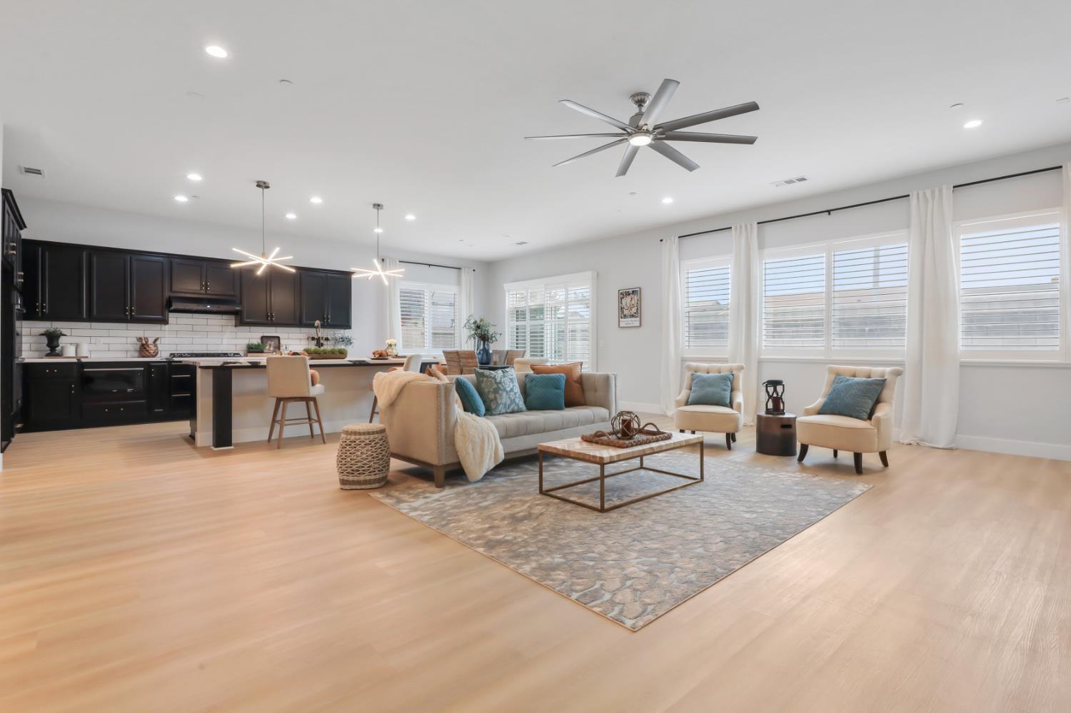 2545 Ava Julianna Way, Manteca, CA 95337