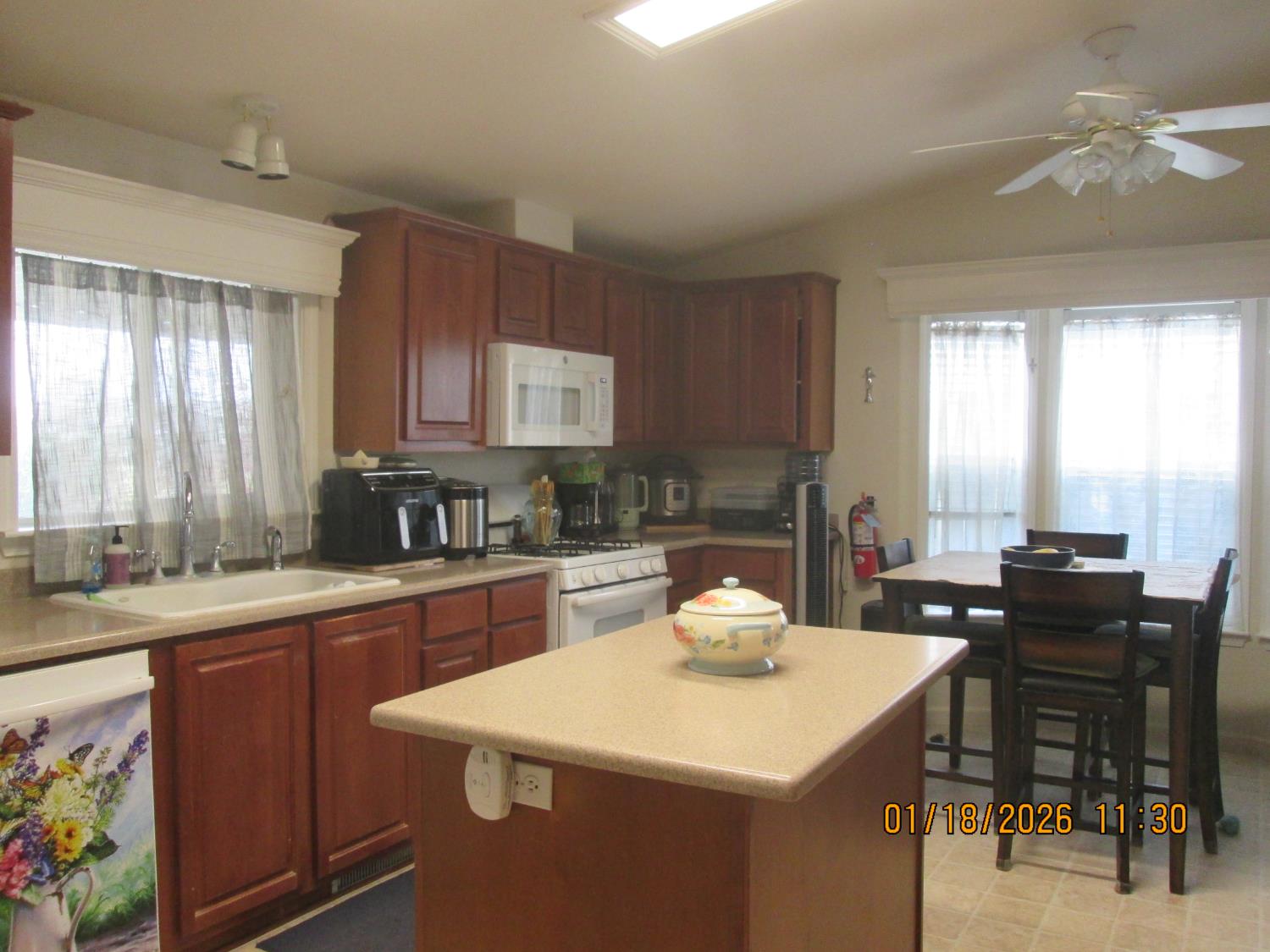 1525 Duke Dr, Livingston, CA 95334