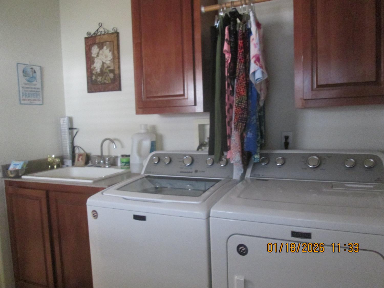 1525 Duke Dr, Livingston, CA 95334