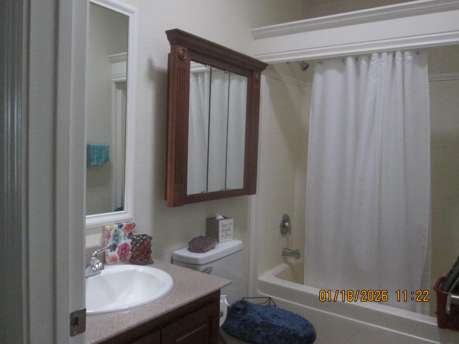 1525 Duke Dr, Livingston, CA 95334