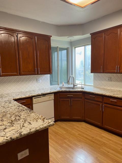 853 Neal Ct, Los Banos, CA 93635